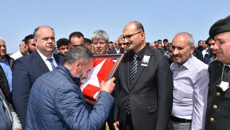 Gaziantep’te trafik kazasında hayatını kaybeden asker toprağa verildi