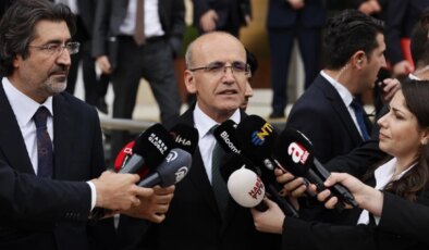 Mehmet Şimşek: Çok uluslu şirketlere asgari kurumlar vergisi düzenlemesi kaçınılmaz