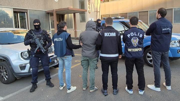 Son dakika… Suç örgütü lideri Barış Boyun, İtalya’da yakalandı