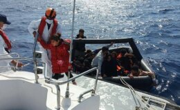 Yunan Sahil Güvenlikleri Kaçak Göçmenleri Ölüme Terk Etti