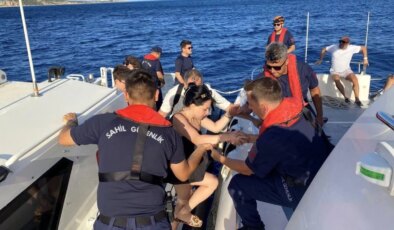 Assos Antik Limanı’nda mahsur kalan 99 kişi yangında kurtarıldı