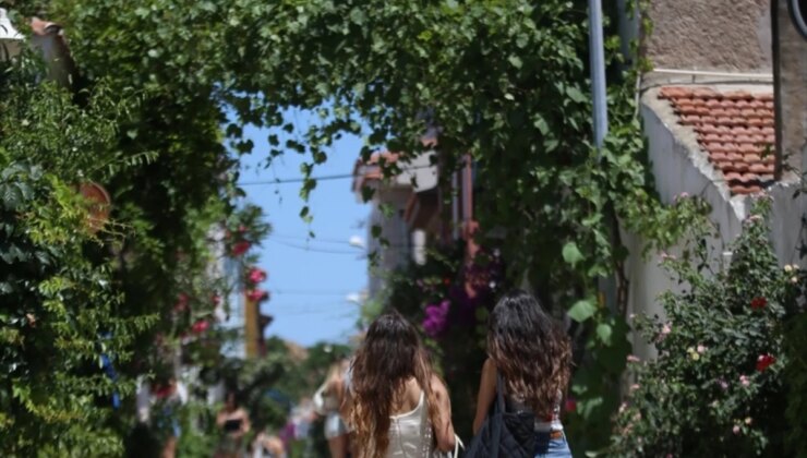 Bozcaada’da Kurban Bayramı tatili yoğun geçti