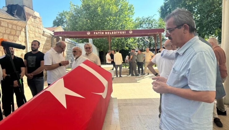 Emekli Vali Ömer Türk’ün Cenazesi İstanbul’da Defnedildi