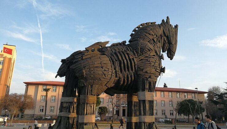 Çanakkale Troya Antik Kenti: Efsanelerin ve Tarihin Buluşma Noktası