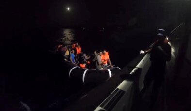 Yunan Sahil Güvenlik Ekipleri Tarafından Ölüme Terk Edilen Kaçak Göçmenler Kurtarıldı