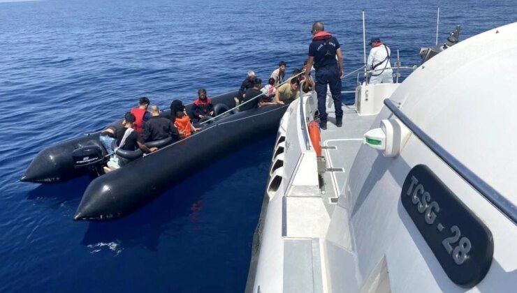 Çanakkale’de 56 kaçak göçmen kurtarıldı