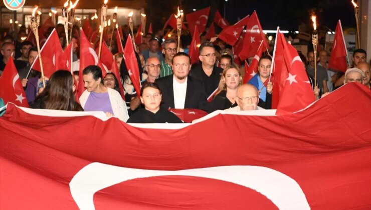 Çanakkale Lapseki’nin Kurtuluşunun 102. Yılı Coşkuyla Kutlandı