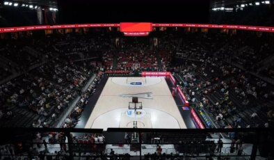 Cumhurbaşkanı Erdoğan Zeytinburnu’nda Basketbol Gelişim Merkezi Açılışını Yaptı