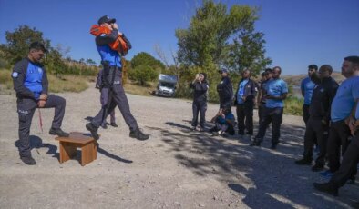 Savaş Muhabirleri İçin Suda Hayatta Kalma Eğitimi