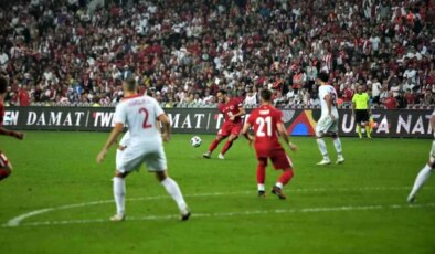 A Milli Takım, Karadağ ile Golsüz Beraberlik Yaşıyor