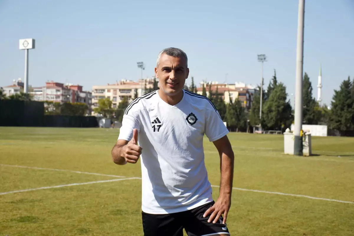 Altay’ın 43’lük golcüsü Murat Uluç: “Altay çocukluk aşkım” (VİDEO EKLENDİ)