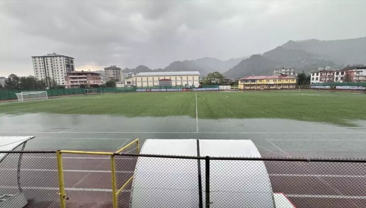 Artvin Hopaspor – Tokat Belediye Plevnespor Maçı Sağanak Nedeniyle Ertelendi