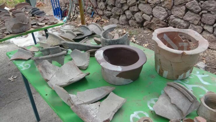 Assos’ta 1700 Yıllık Seramik Lazımlıklar Bulundu
