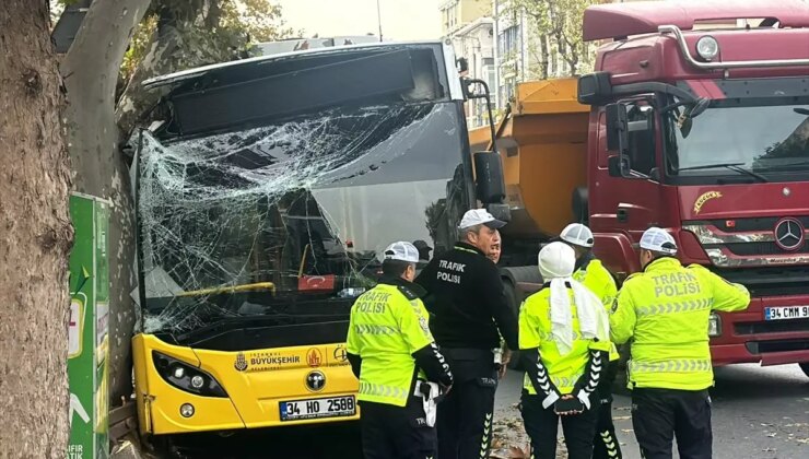 Bahçelievler’de İETT Otobüsü Ağaçla Çarpıştı: 7 Yaralı