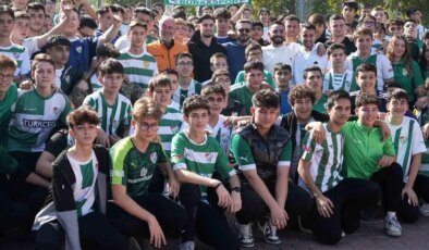Bursaspor Oyuncuları Öğrencilerle Buluştu