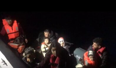 Çanakkale açıklarında 17 kaçak göçmen yakalandı