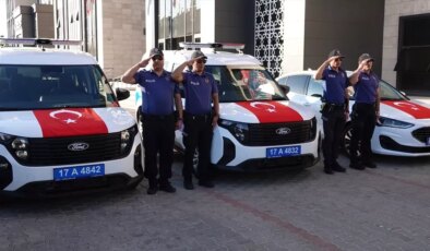 Çanakkale’ye 10 Yeni Polis Aracı Törenle Teslim Edildi