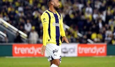 Cenk Tosun, 5 Maç Sonra Sahaya Çıktı