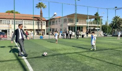 Cumhuriyet Bayramı İçin Ortaca’da Ortaokullar Arası Futbol Turnuvası Düzenlendi