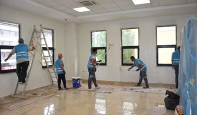 Denetimli Serbestlik Yükümlüleri Kütüphane Boyuyor