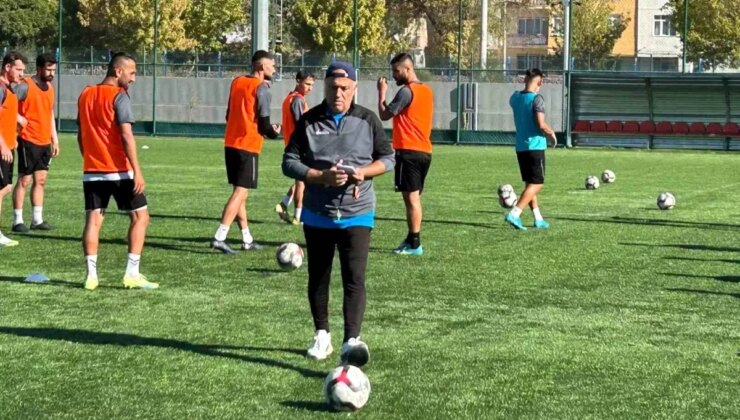Develigücü Antrenörü Orhan Anıl: ‘Hak eden kazansın’