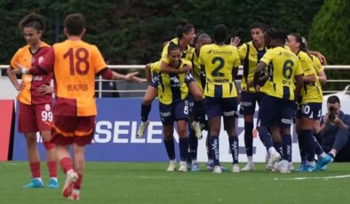 Fenerbahçe, Kadın Futbol Süper Ligi’nde Galatasaray’ı 2-0 yendi