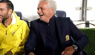 Fenerbahçe, Manchester United Karşısında Değişikliklerle Sahaya Çıktı