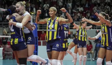 Fenerbahçe Medicana, Eczacıbaşı Dynavit’i 3-1 yenerek Şampiyonlar Kupası’nı müzesine götürdü