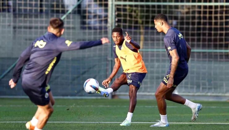 Fenerbahçe, Samsunspor Maçı Hazırlıklarını Sürdürüyor