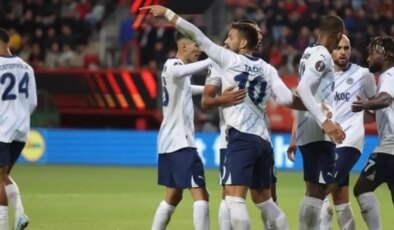 Geçmişte Fenerbahçe Manchester United maçları ve skorları ne?