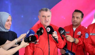 Gençlik ve Spor Bakanı Bak: Yapay Zeka Eğitimi, Gençler İçin Önemli Bir Platform Olacak