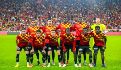 Göztepe, Taraftarı Önünde İyi Performans Gösteriyor