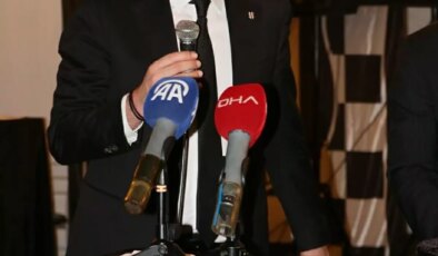 Hüseyin Yücel İzmir’de Beşiktaşlılarla Buluştu