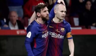 Iniesta futbolu bıraktı mı? Iniesta kaç yaşında futbolu bıraktı?