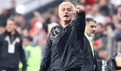 Jose Mourinho, İngiliz kanalında Fenerbahçe’nin şampiyon olamama nedeni açıkladı