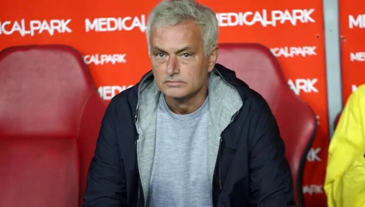 Jose Mourinho, Jayden Oosterwolde’nin sezonu kapattığını duyurdu