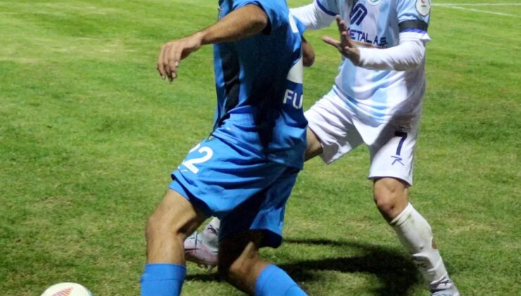 Karacabey Belediyespor, Beyoğlu Yeni Çarşı’ya 4-0 Mağlup Oldu