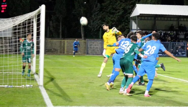 Karacabey Belediyespor, Giresunspor’u 3-1 Mağlup Etti
