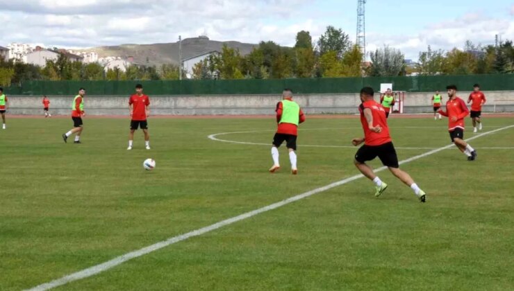 Kars 36 Spor Tortum Spor Maçına Hazırlanıyor