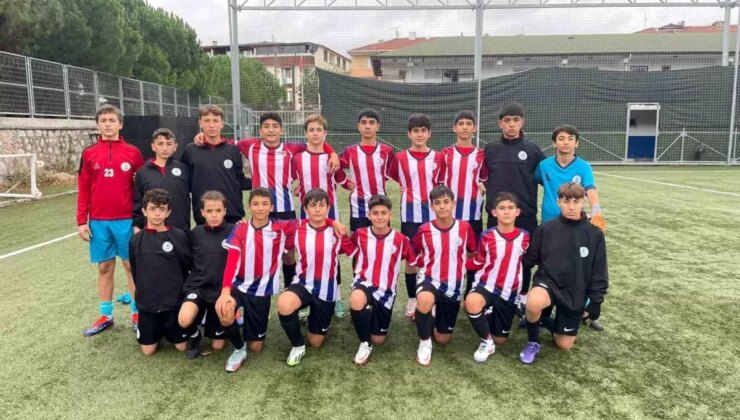 Körfez Gençlerbirliği U14 Takımı Şampiyonluk Yolunda İlerliyor