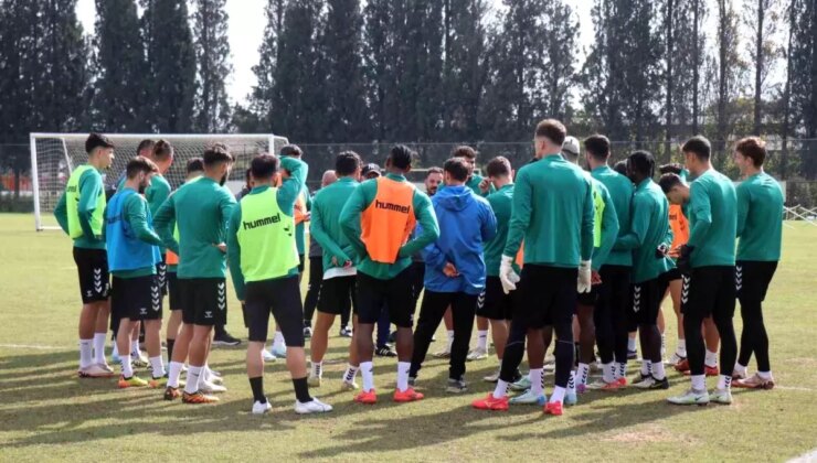 Sakaryaspor, Bandırmaspor Maçına Hazırlanıyor
