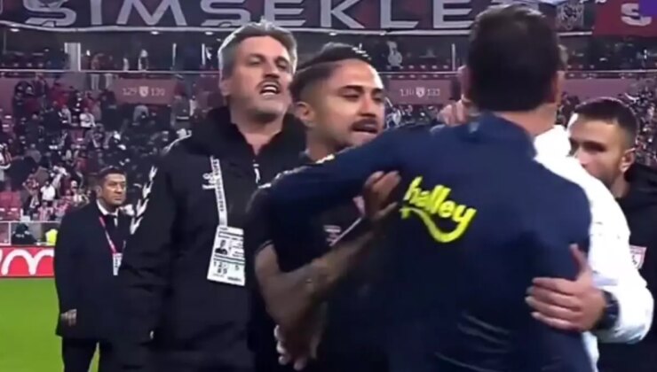 Samsun’da maç sonu olay: Mert Hakan Yandaş sahaya girip Zeki Yavru ile tartıştı