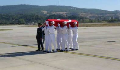 Şehit uzman çavuşun cenazesi, Çanakkale’de askeri törenle karşılandı