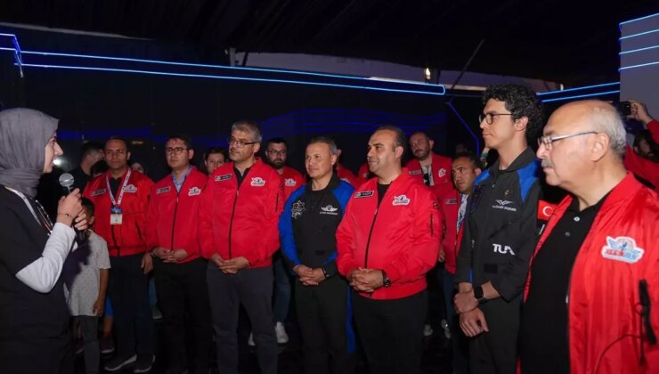 Teknoloji Bakanı Kacır: “Tam bağımsız Türkiye’yi sizler kuracaksınız”