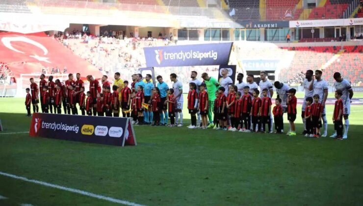 Trendyol Süper Lig: Gaziantep FK: 0 Konyaspor: 1 (Maç devam ediyor)