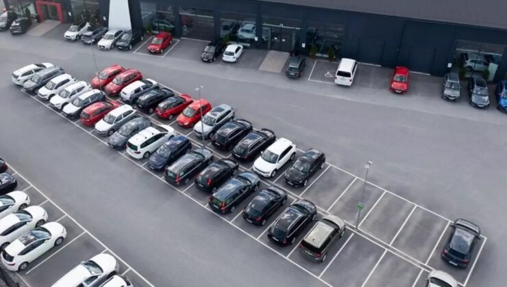 Yaz aylarında artış görülen otomotiv satışlarında ağustosta düşüş yaşandı