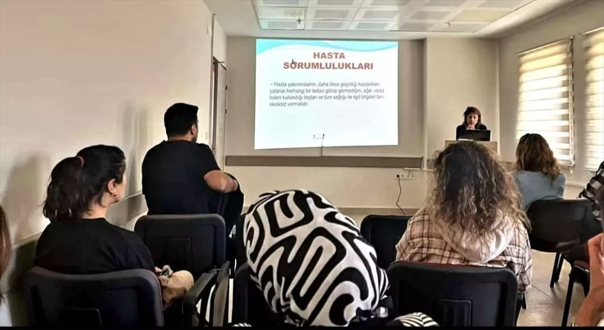 Gelibolu’da Hasta Hakları Semineri Düzenlendi