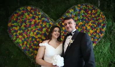 Özel Tarihte Nikah Kuran Çiftler Evlendi