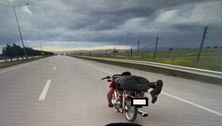 Çanakkale Biga’da Trafikte Tehlikeli Hareketler Yapan Motosiklet Sürücüleri Gözaltına Alındı