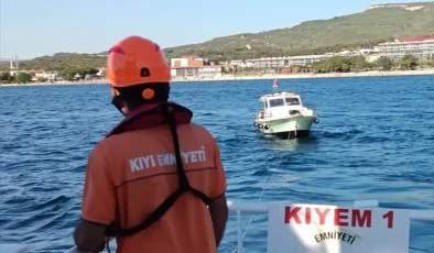 Çanakkale Boğazı’nda Sürüklenen Tekne Kıyı Emniyeti Tarafından Kurtarıldı